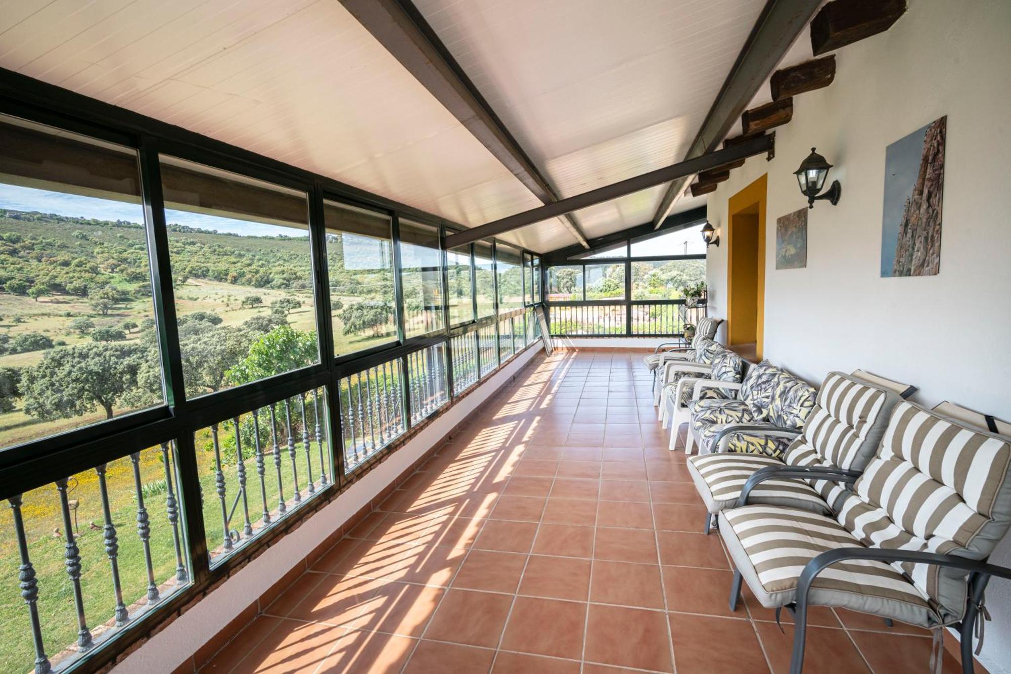 Casa Rural La Sierra De Monfraguee Малпартида де Пласенсия Екстериор снимка