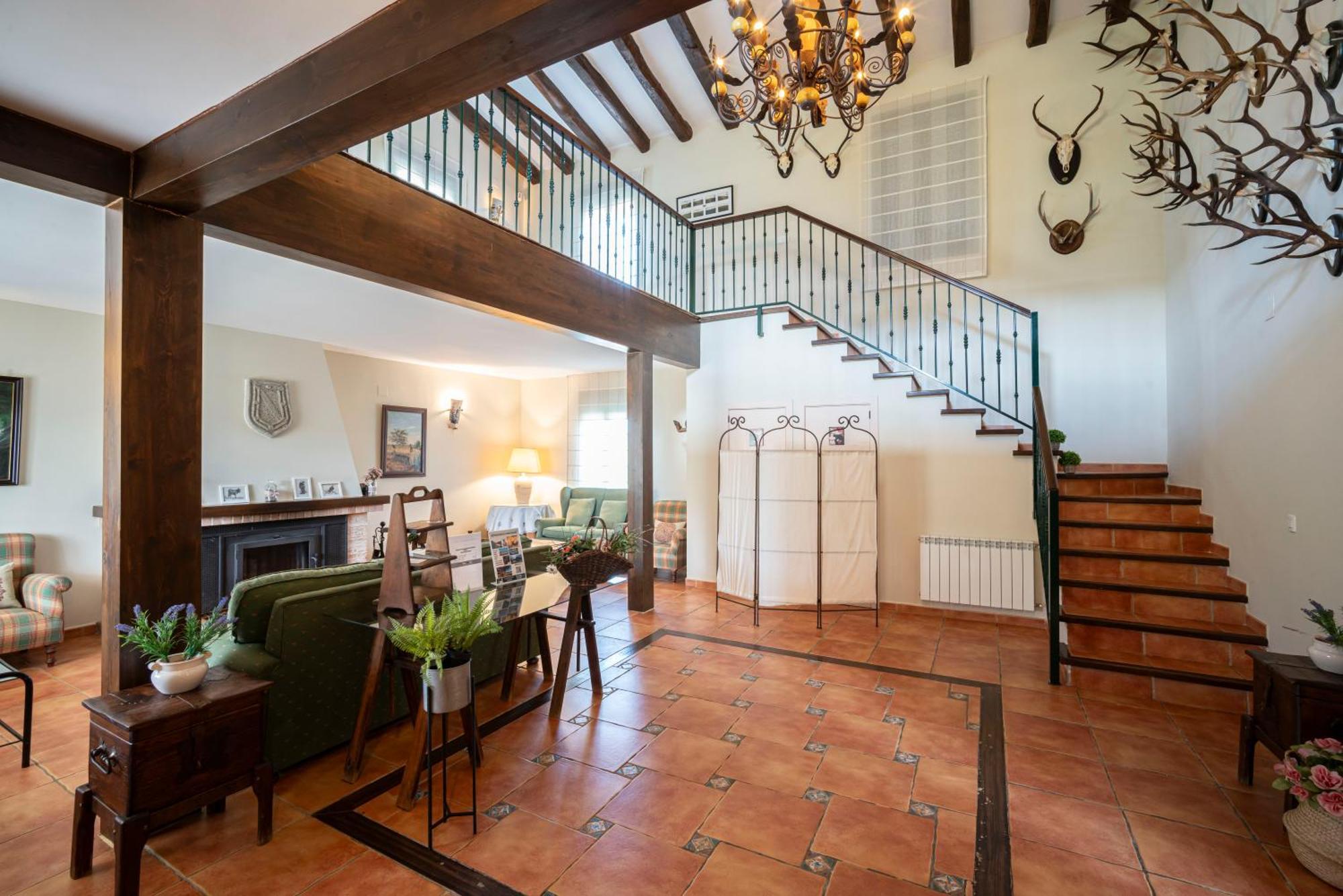 Casa Rural La Sierra De Monfraguee Малпартида де Пласенсия Екстериор снимка